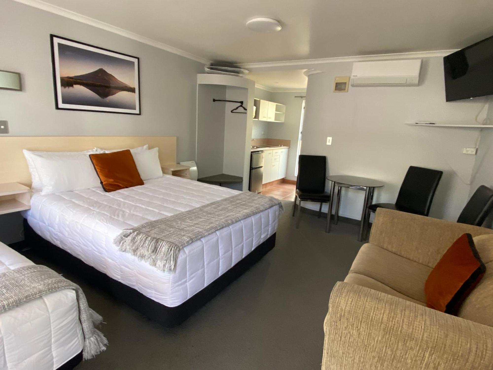 Lakeside Taupo Motel Экстерьер фото