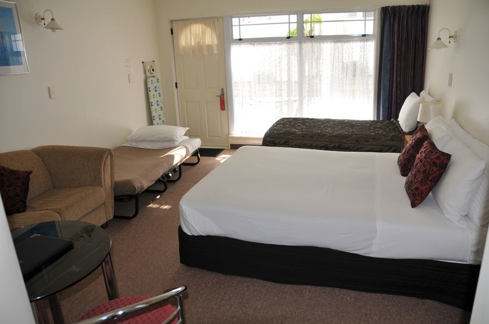 Lakeside Taupo Motel Экстерьер фото